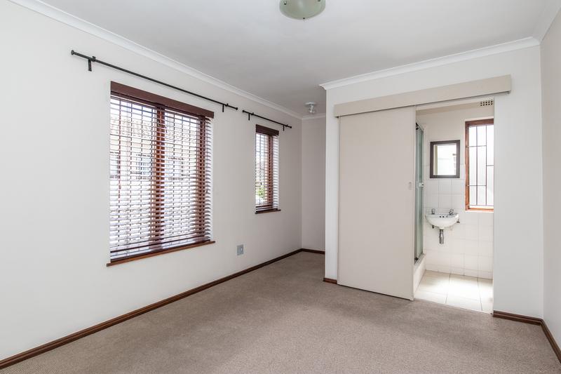 To Let 3 Bedroom Property for Rent in Diep River Western Cape